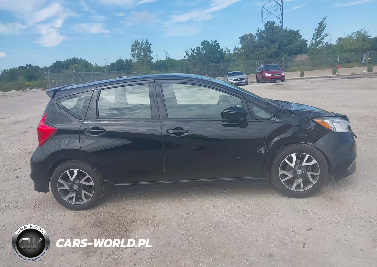 2015 Nissan Versa Note Sr VIN:3N1CE2CP5FL369373 - 13