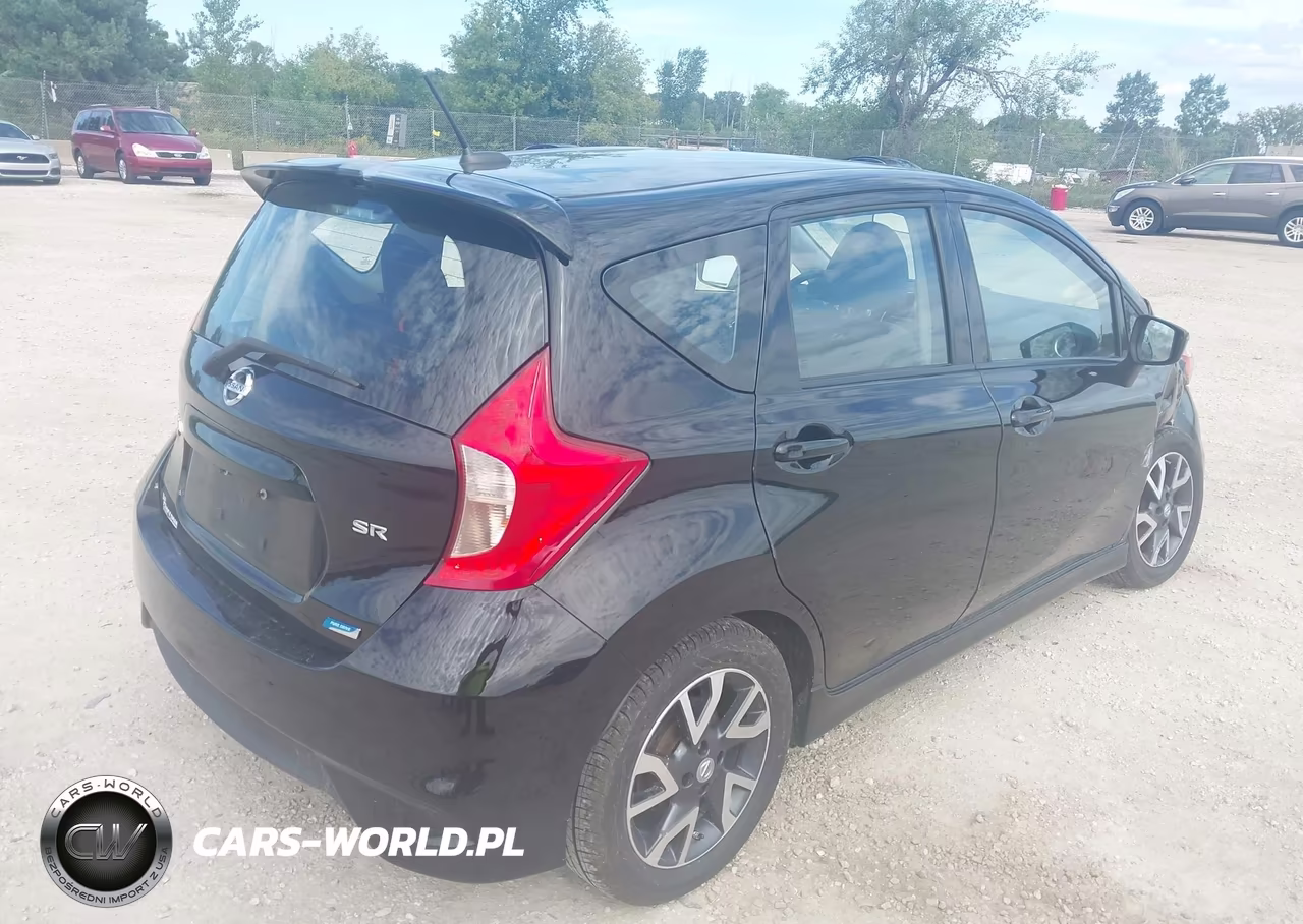 2015 Nissan Versa Note Sr VIN:3N1CE2CP5FL369373 - 4