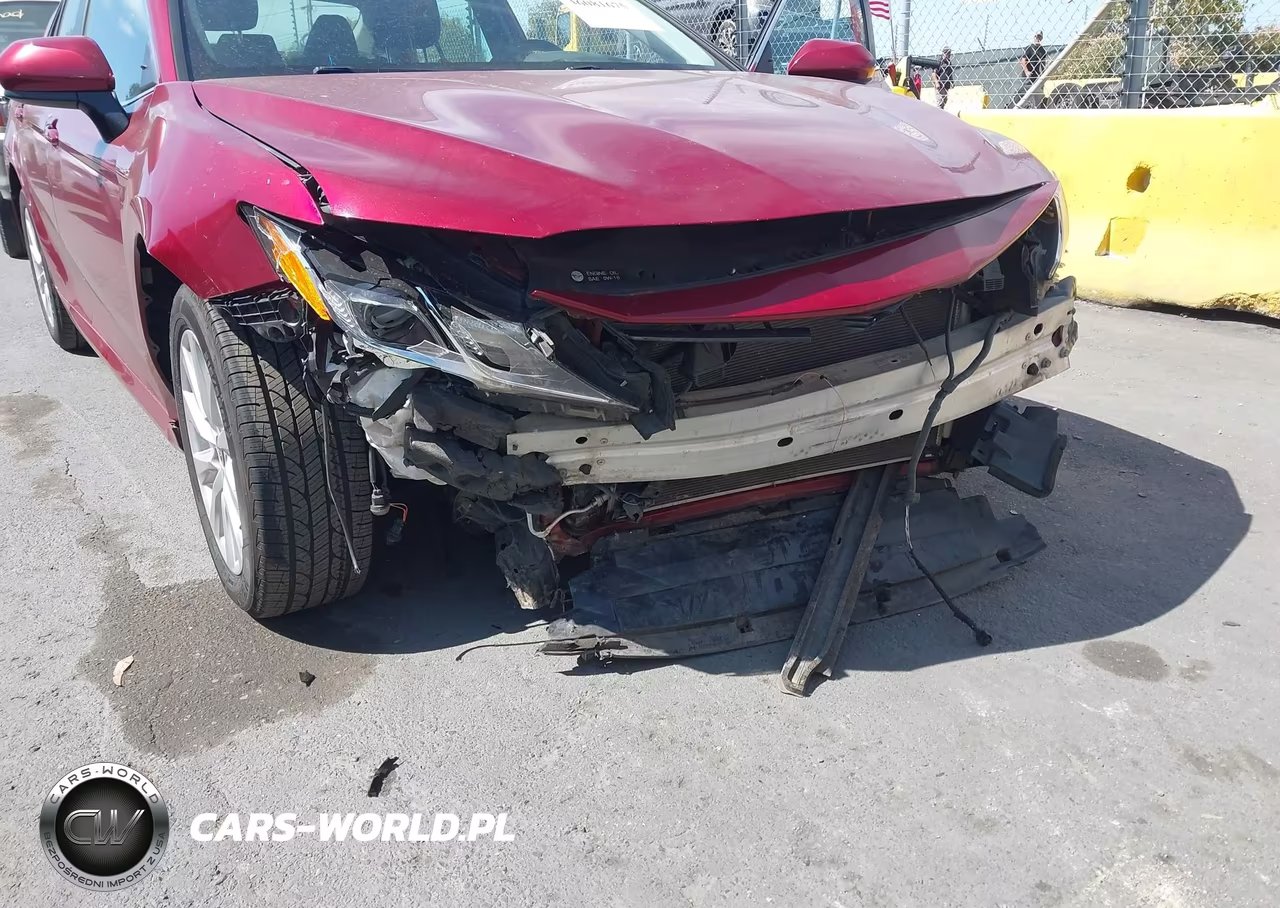 2020 Toyota Camry Le VIN:4T1C11AK2LU358287 - 6