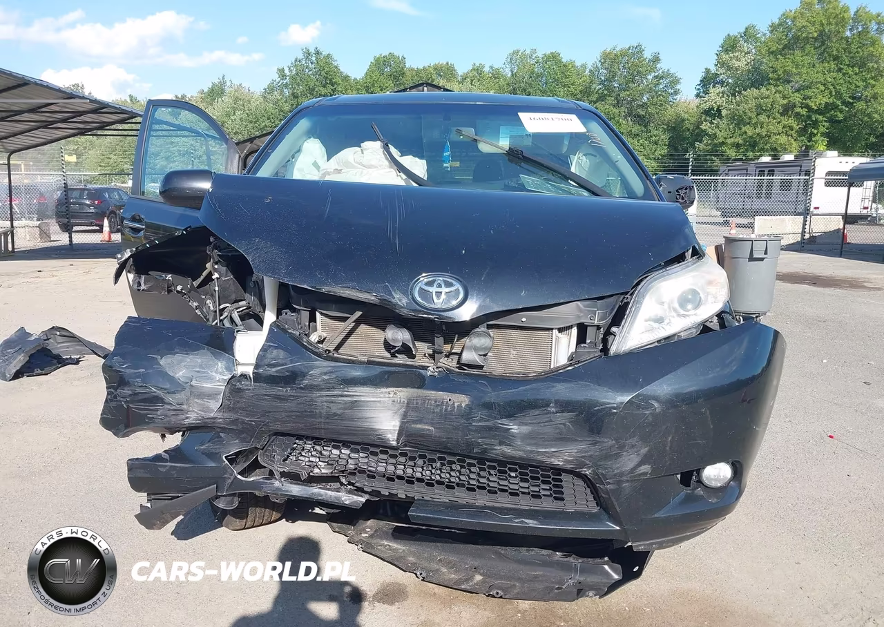 2015 Toyota Sienna Xle 8 Passenger VIN:5TDYK3DC2FS642860 - 13