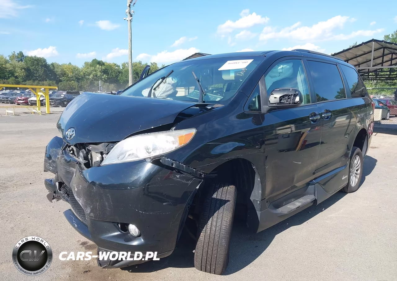 2015 Toyota Sienna Xle 8 Passenger VIN:5TDYK3DC2FS642860 - 2