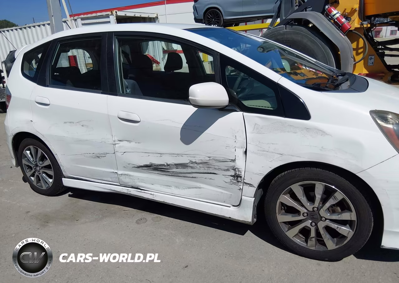 2012 Honda Fit Sport VIN:JHMGE8H60CC014022 - 6
