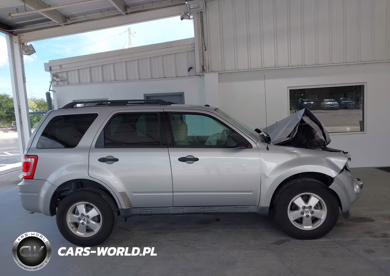 2011 Ford Escape Xlt VIN:1FMCU0D76BKB10126 - 13