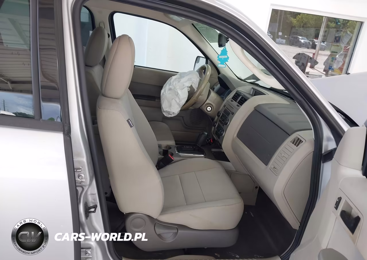 2011 Ford Escape Xlt VIN:1FMCU0D76BKB10126 - 5