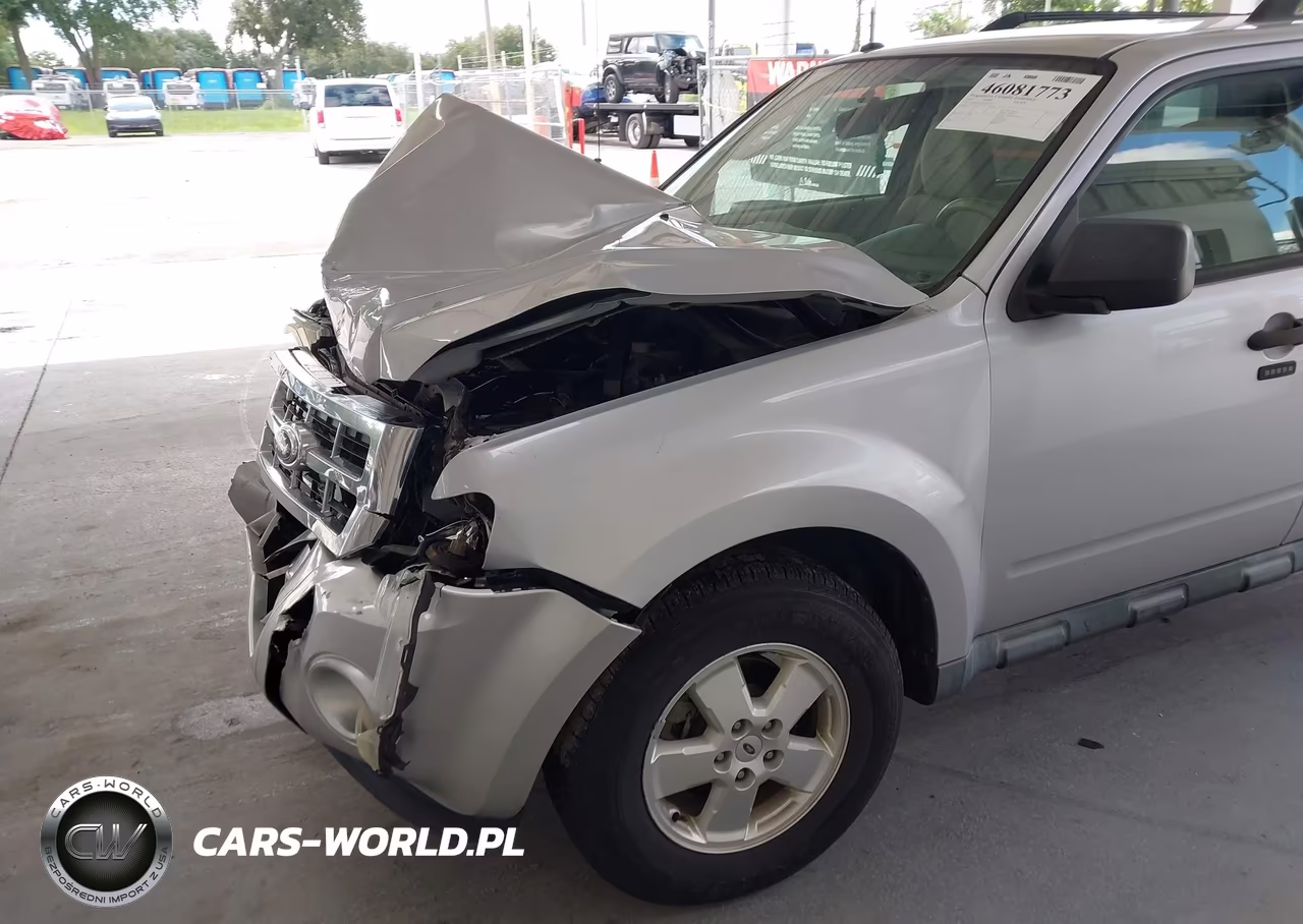 2011 Ford Escape Xlt VIN:1FMCU0D76BKB10126 - 6