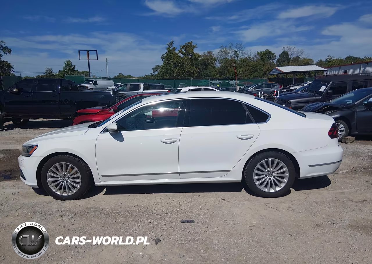 2017 Volkswagen Passat 1.8T Se VIN:1VWBT7A36HC058767 - 14