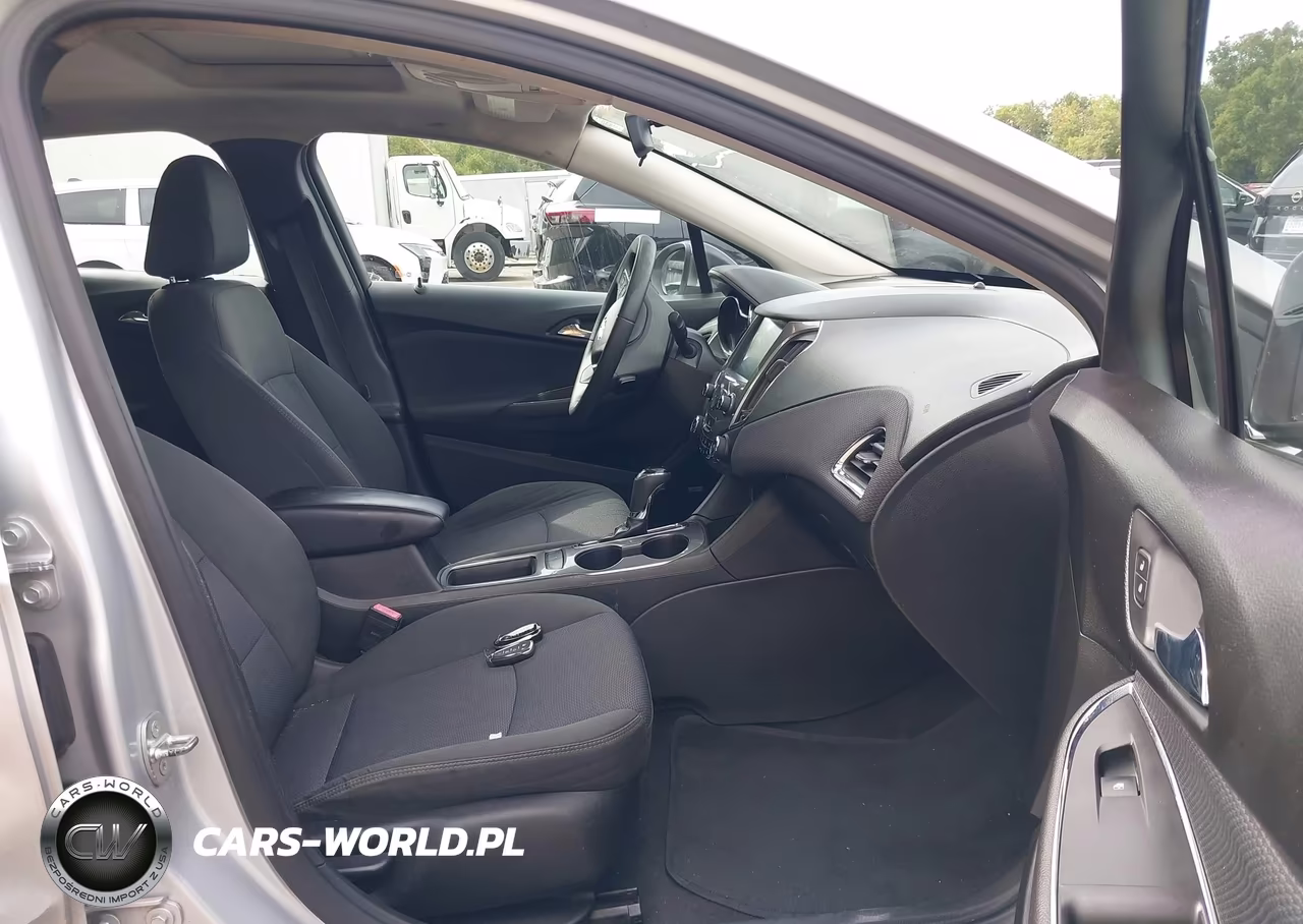 2018 Chevrolet Cruze Lt Auto VIN:1G1BE5SM0J7125606 - 5