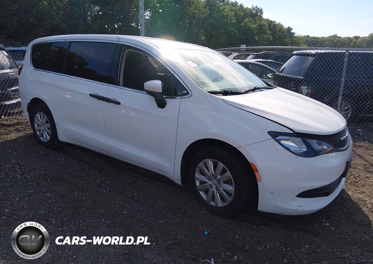 2020 Chrysler Voyager L VIN:2C4RC1AG5LR249209 - 1
