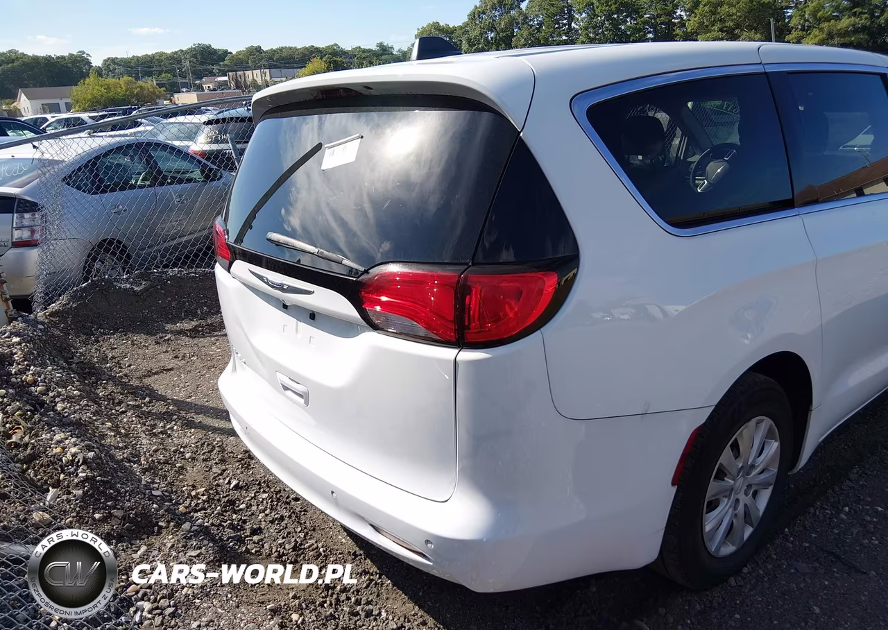 2020 Chrysler Voyager L VIN:2C4RC1AG5LR249209 - 15
