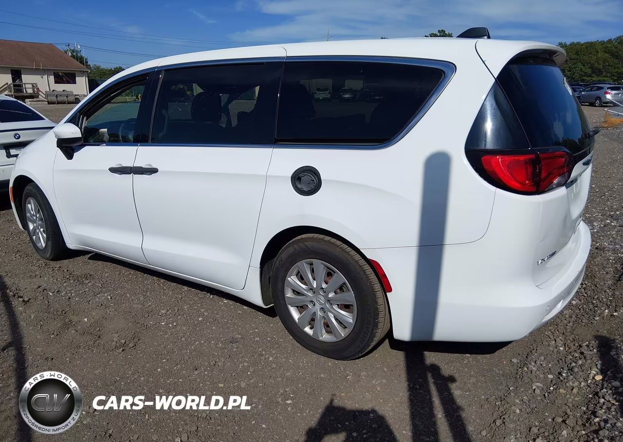 2020 Chrysler Voyager L VIN:2C4RC1AG5LR249209 - 3