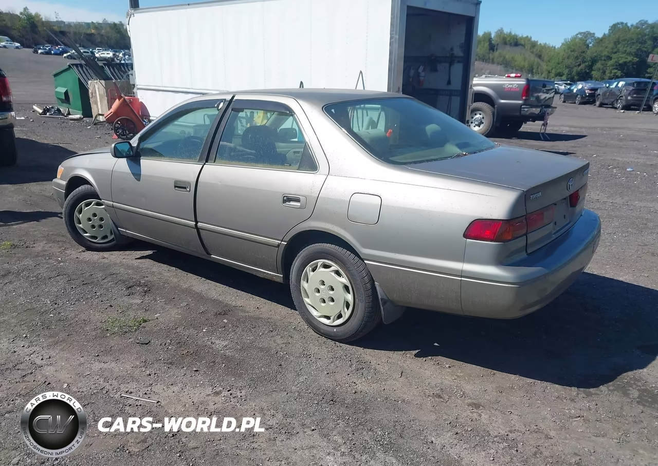 1998 Toyota Camry Le VIN:4T1BG28KXWU195950 - 3