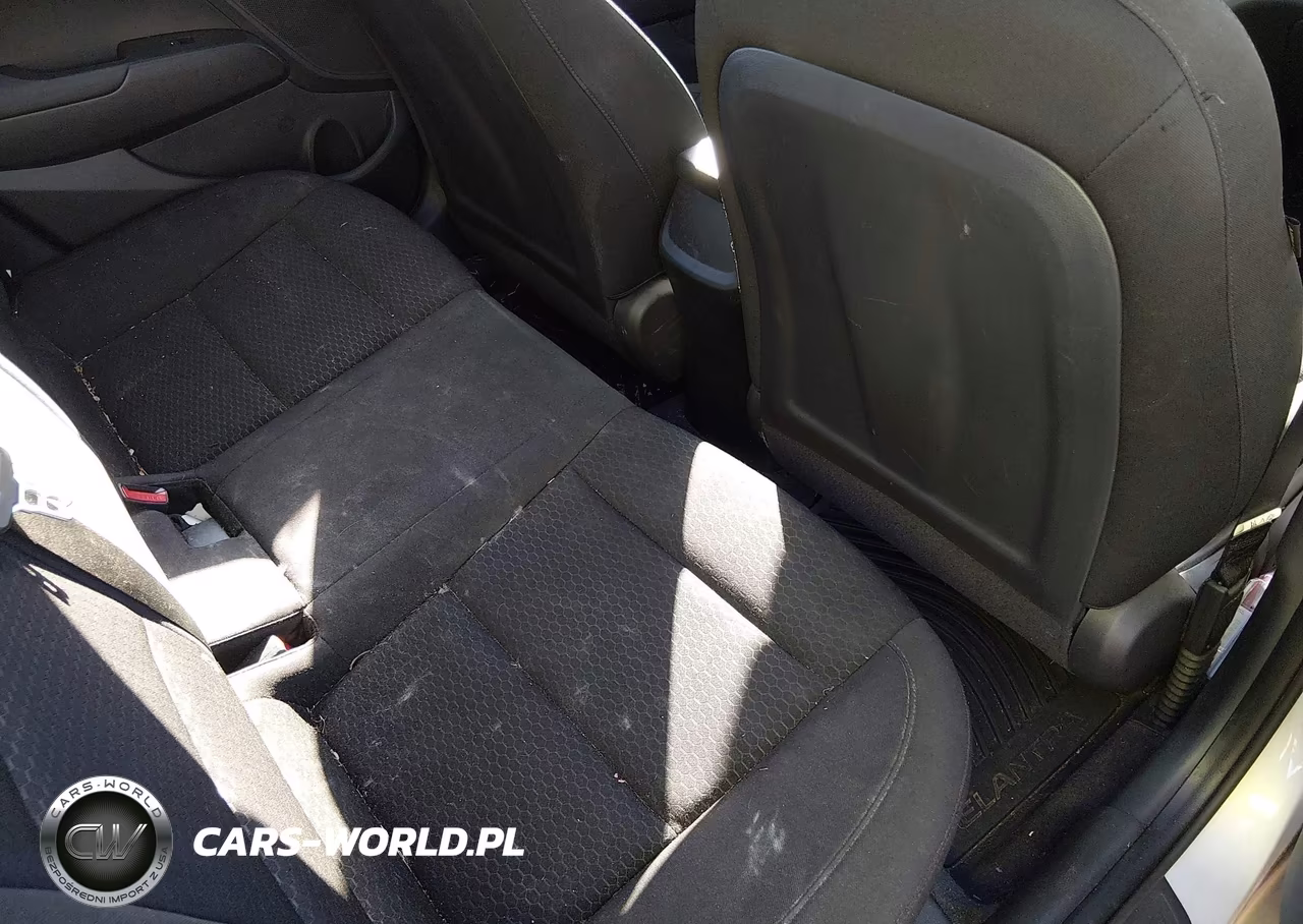 2019 Hyundai Elantra Se VIN:KMHD74LF9KU850012 - 8