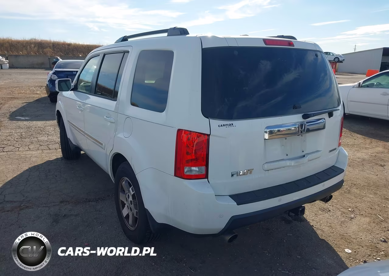 2010 Honda Pilot Touring VIN:5FNYF3H95AB008877 - 3
