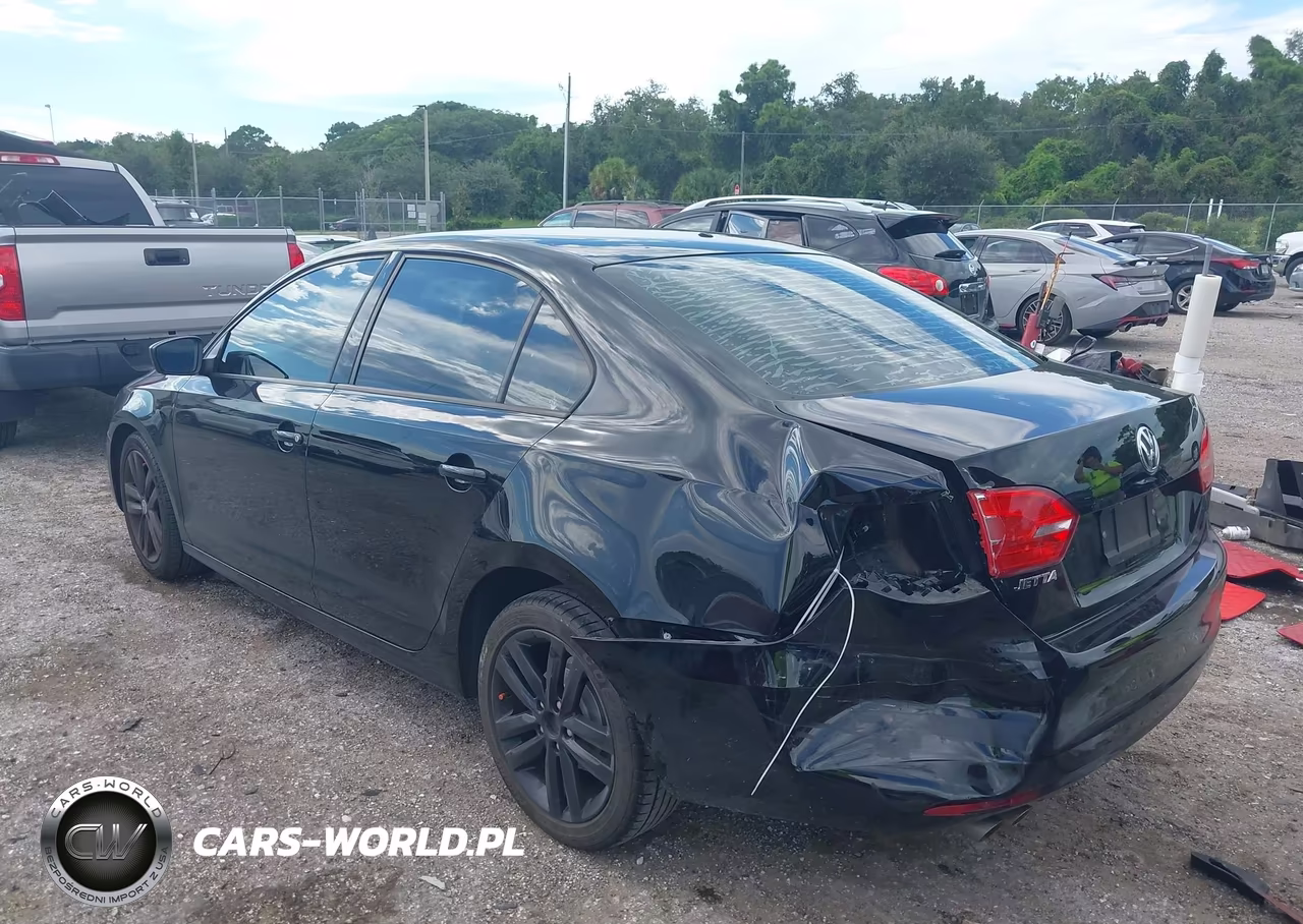 2012 Volkswagen Jetta 2.0L S VIN:3VW2K7AJ3CM336923 - 3