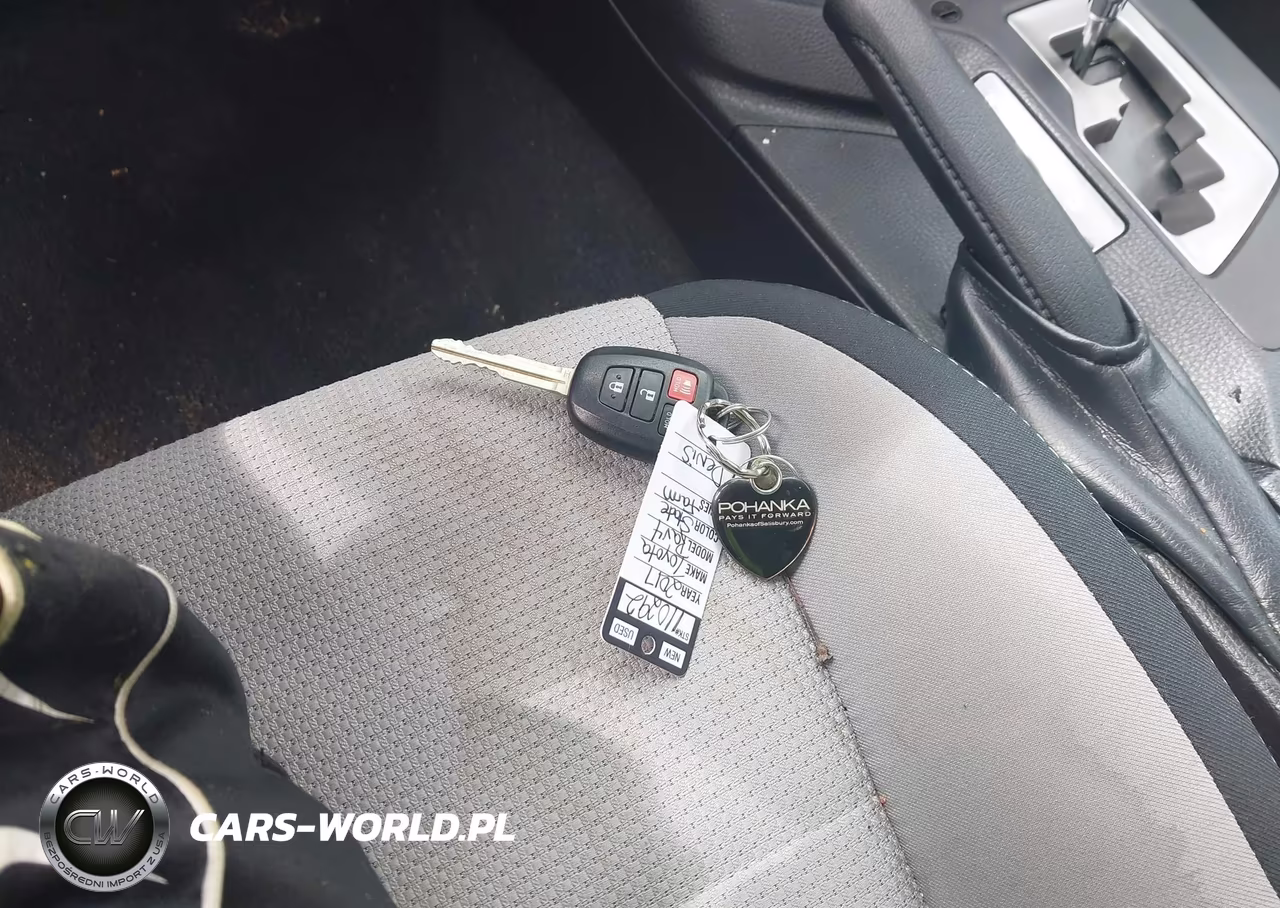 2017 Toyota Rav4 Xle VIN:2T3WFREV6HW334199 - 11