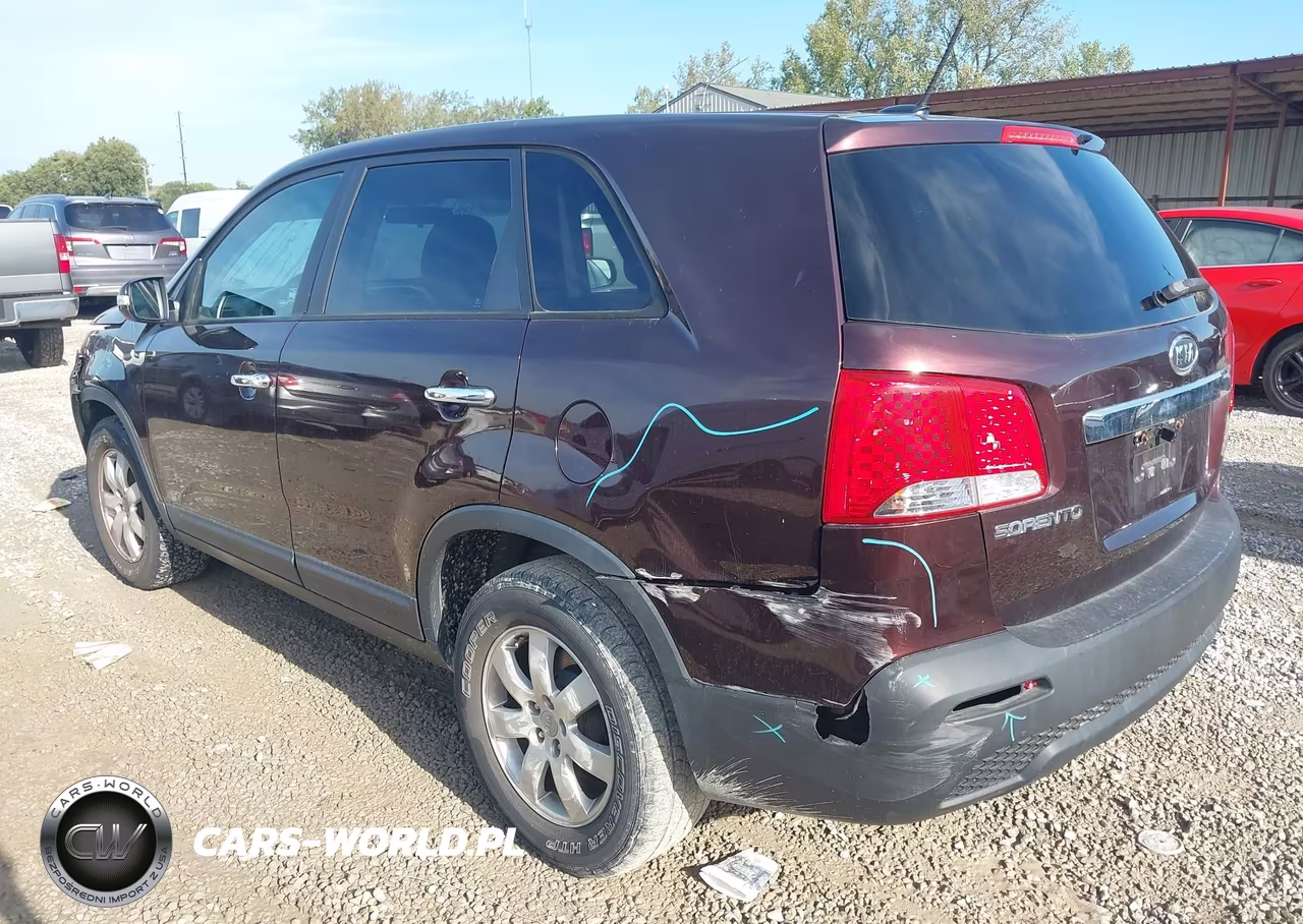 2013 Kia Sorento Lx VIN:5XYKT4A13D6312222 - 3