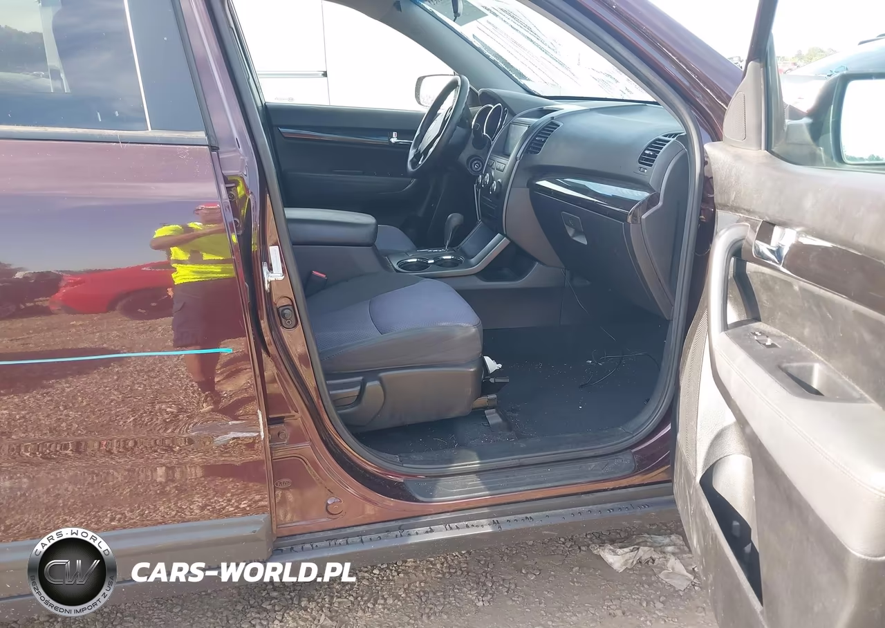 2013 Kia Sorento Lx VIN:5XYKT4A13D6312222 - 5