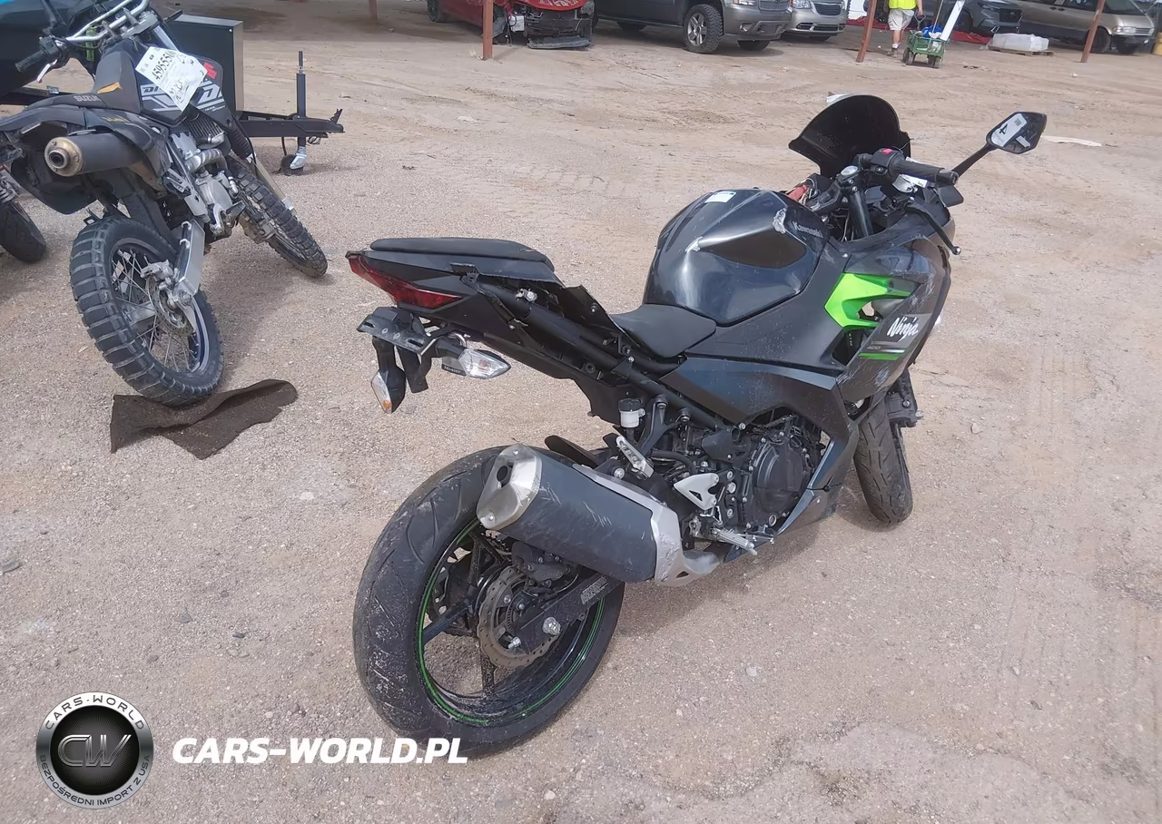 2023 Kawasaki Ex400 VIN:JKAEXKH11PDAP0441 - 4