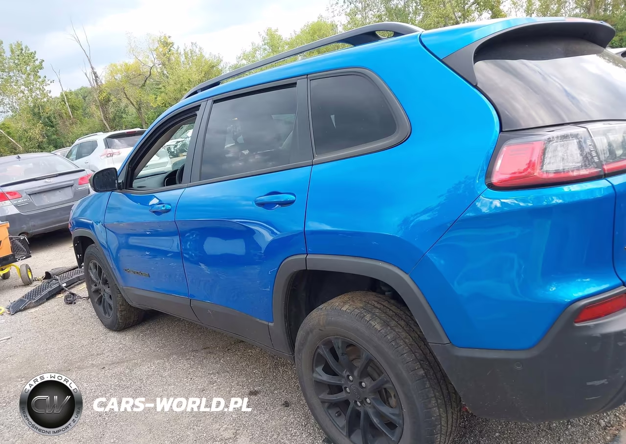 2023 Jeep Cherokee Altitude Lux 4X4 VIN:1C4PJMMB4PD112687 - 14