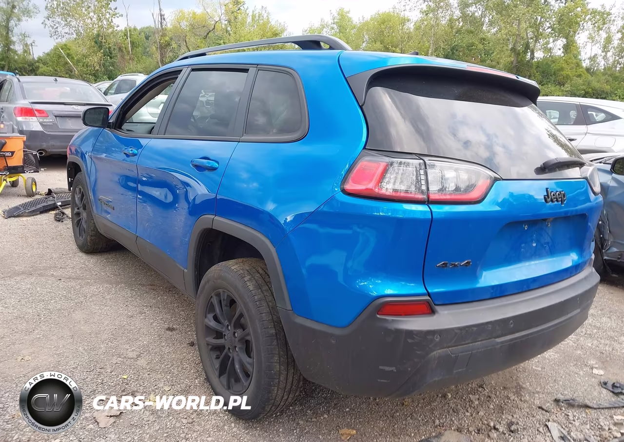 2023 Jeep Cherokee Altitude Lux 4X4 VIN:1C4PJMMB4PD112687 - 3