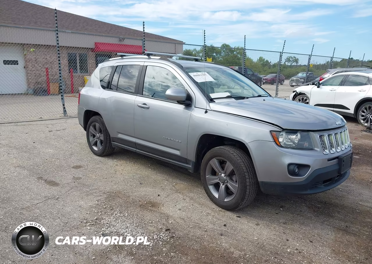 2015 Jeep Compass Latitude – zdjęcie 1 z 16
