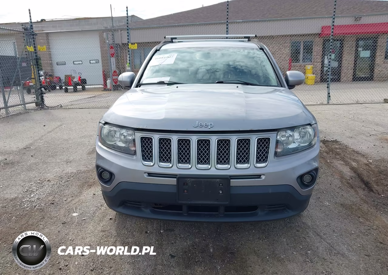 2015 Jeep Compass Latitude VIN:1C4NJCEB7FD115940 - 12