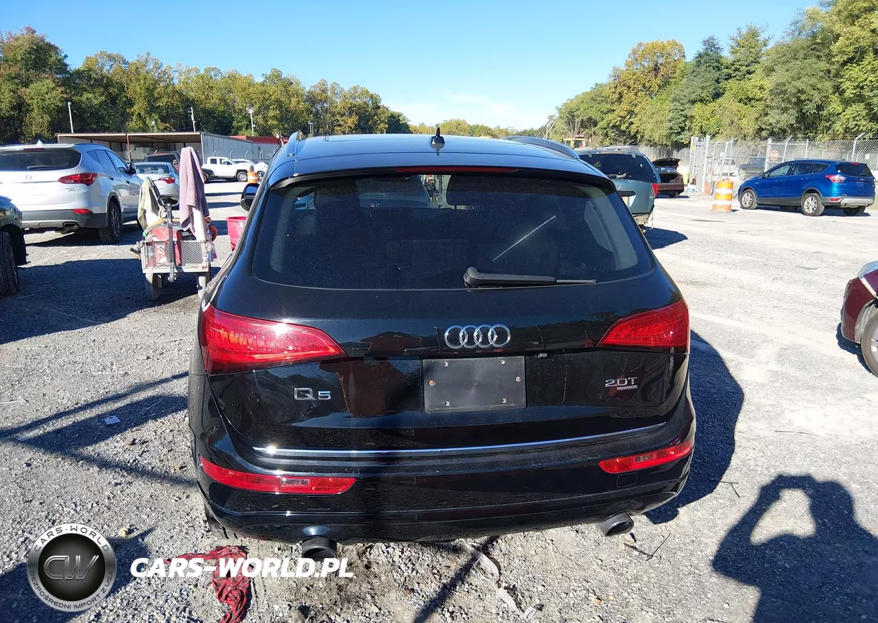 2015 Audi Q5 Premium Quattro 2.0T Premium VIN:WA1CFAFP4FA060415 - 16