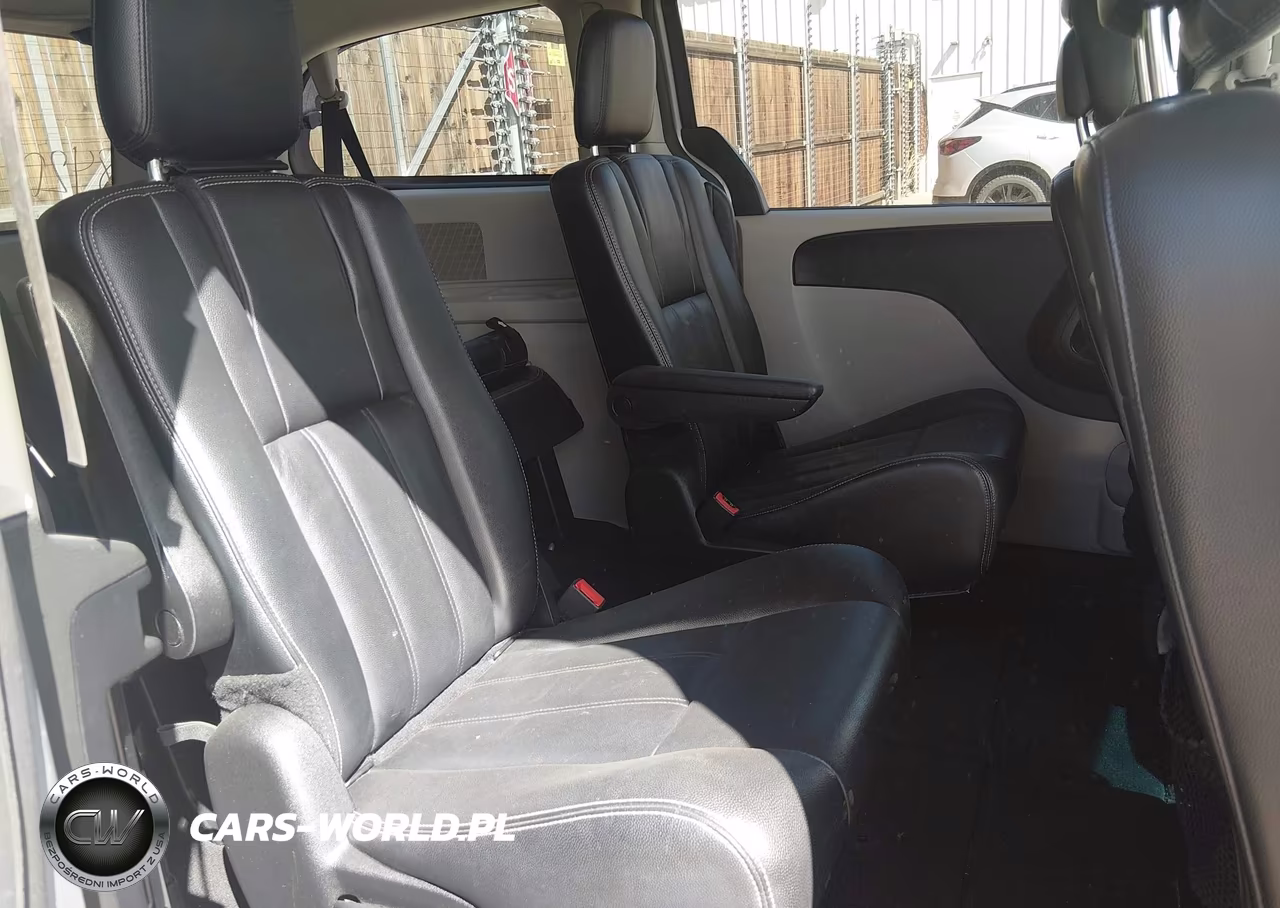 2014 Chrysler Town & Country Touring VIN:2C4RC1BG8ER124061 - 8