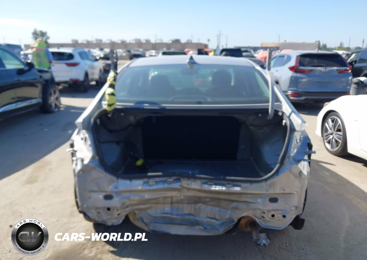 2020 Hyundai Elantra Value Edition VIN:5NPD84LFXLH557233 - 17