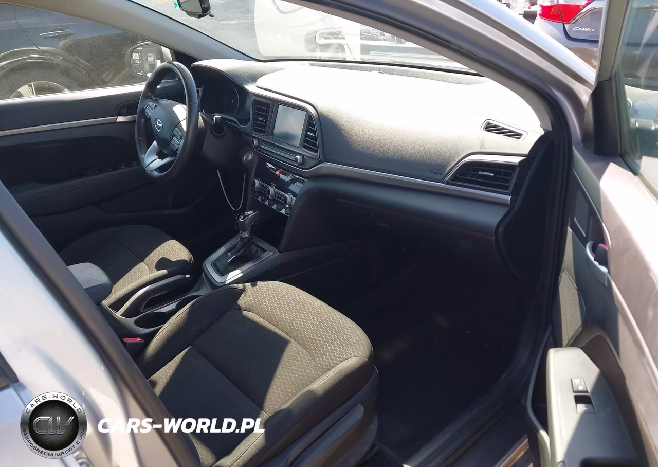 2020 Hyundai Elantra Value Edition VIN:5NPD84LFXLH557233 - 5