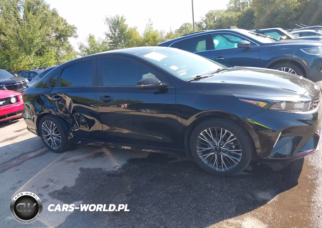 2023 Kia Forte Gt-Line VIN:3KPF54AD8PE573413 - 13