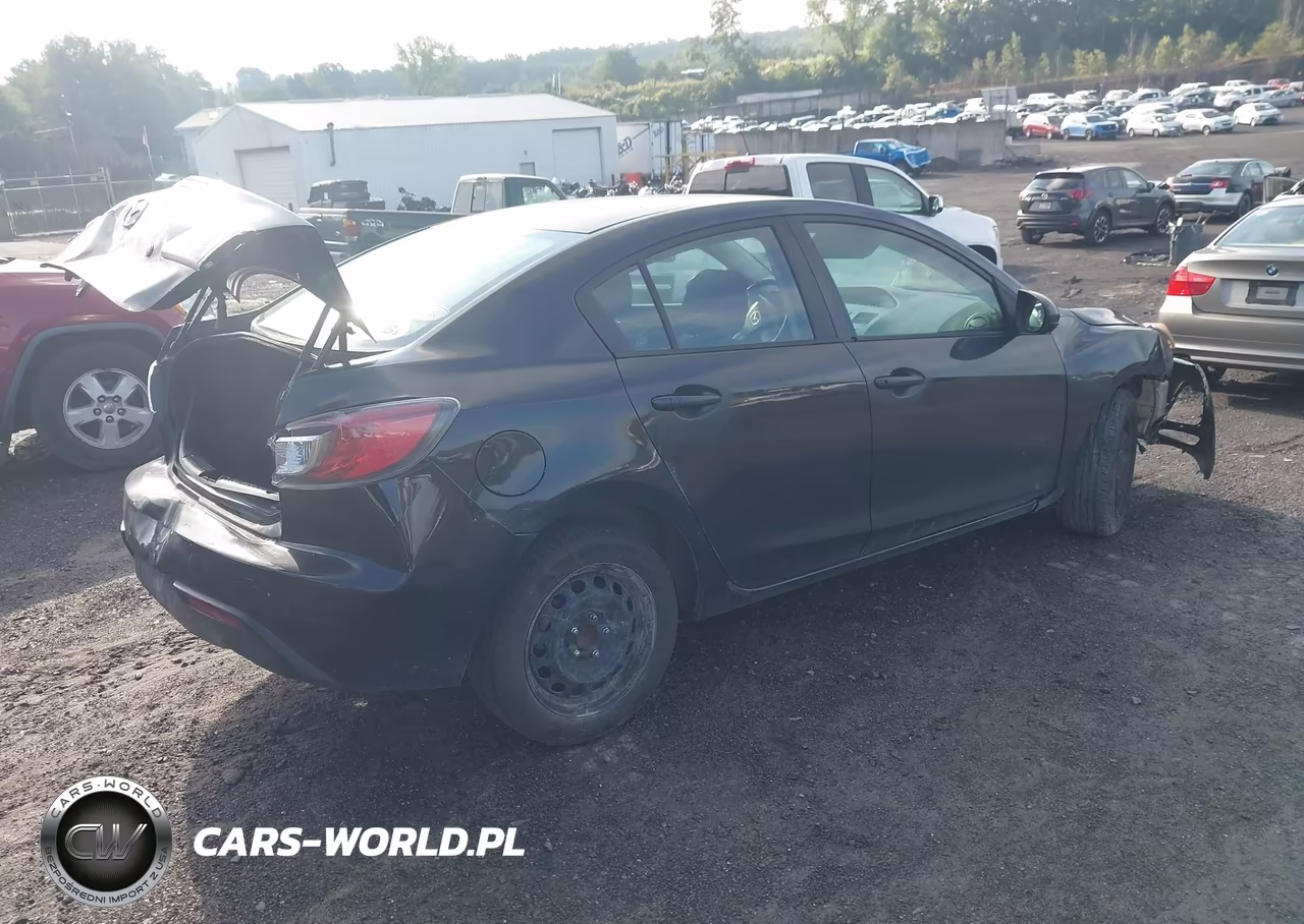 2011 Mazda Mazda3 I Sport VIN:JM1BL1UG7B1417304 - 4