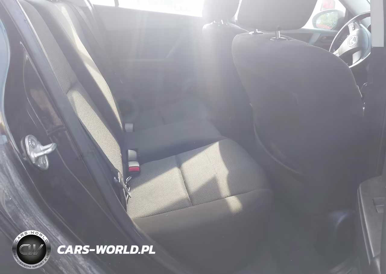 2011 Mazda Mazda3 I Sport VIN:JM1BL1UG7B1417304 - 8
