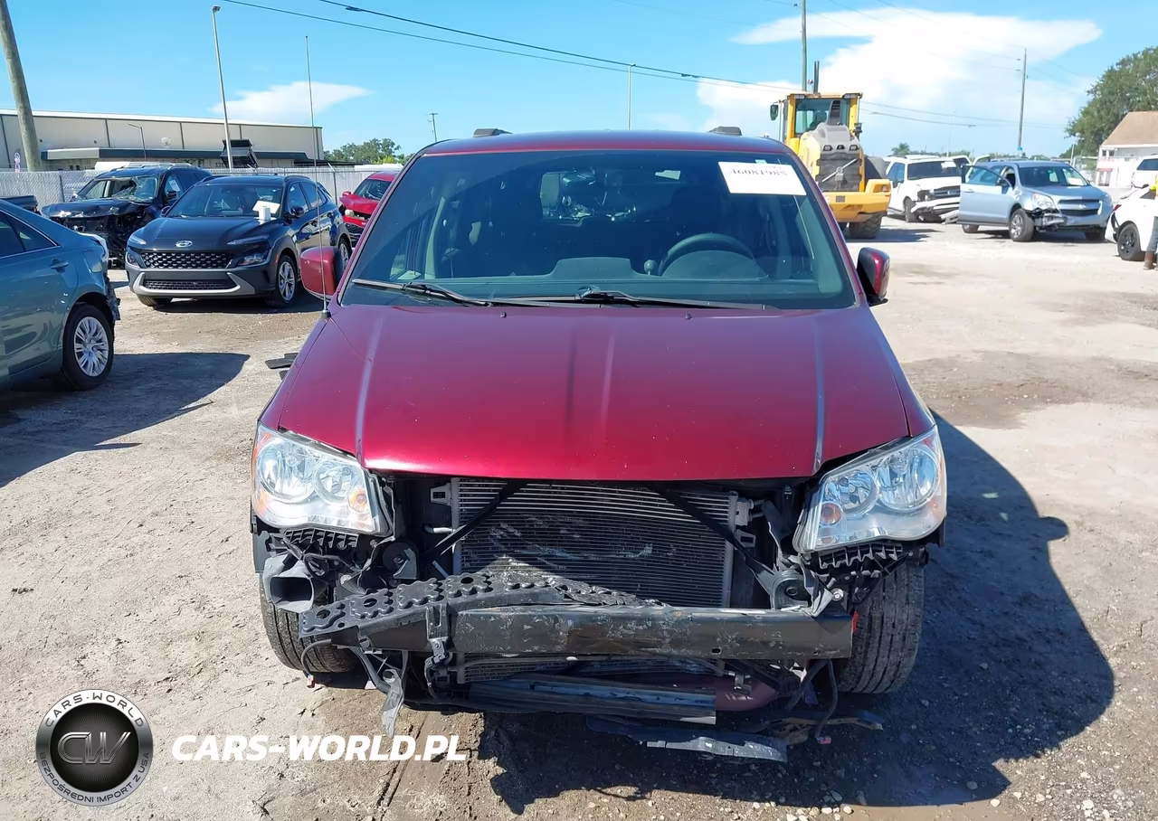 2018 Dodge Grand Caravan Sxt VIN:2C4RDGCG1JR176818 - 13