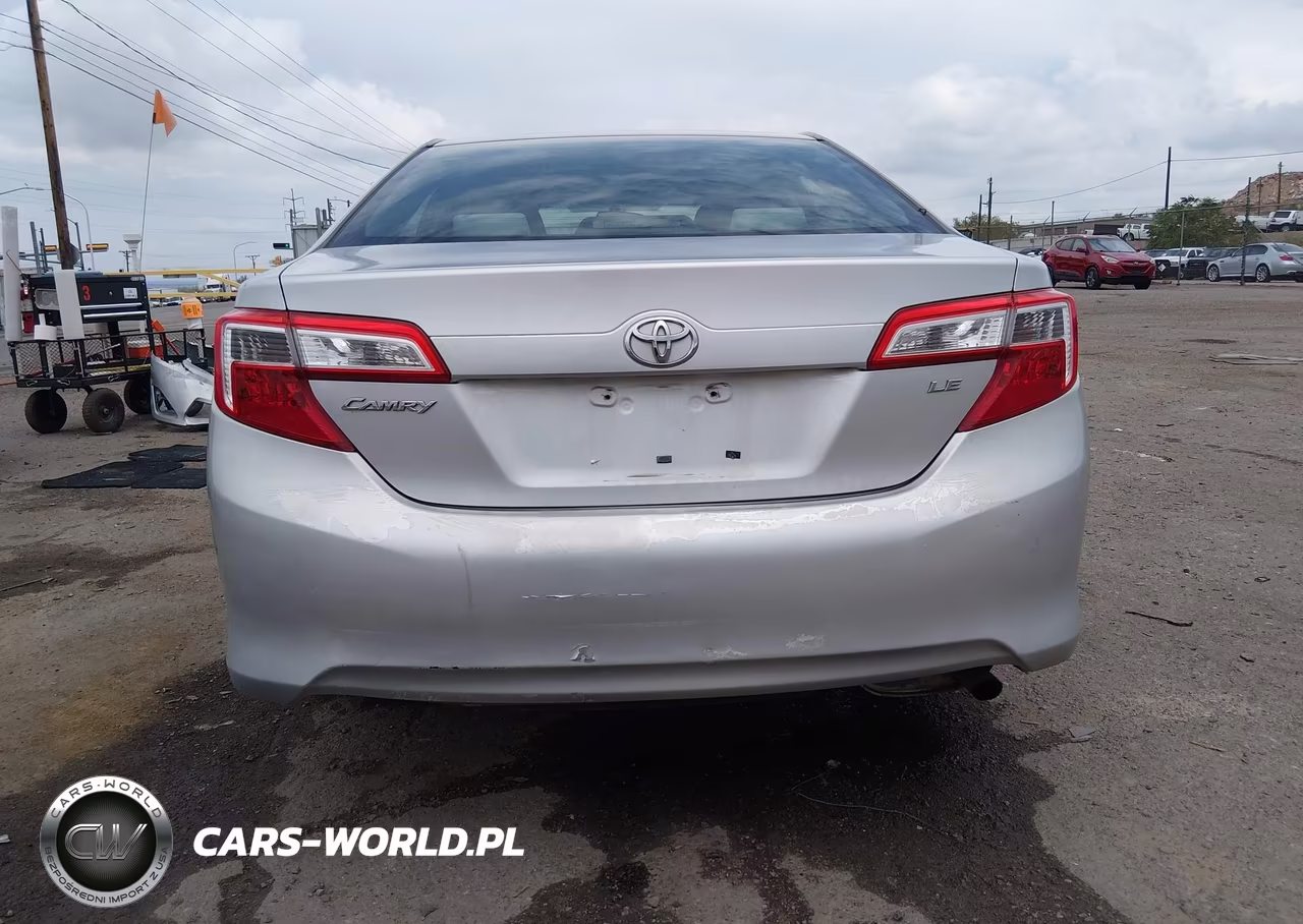 2013 Toyota Camry Le VIN:4T1BF1FK6DU273105 - 17