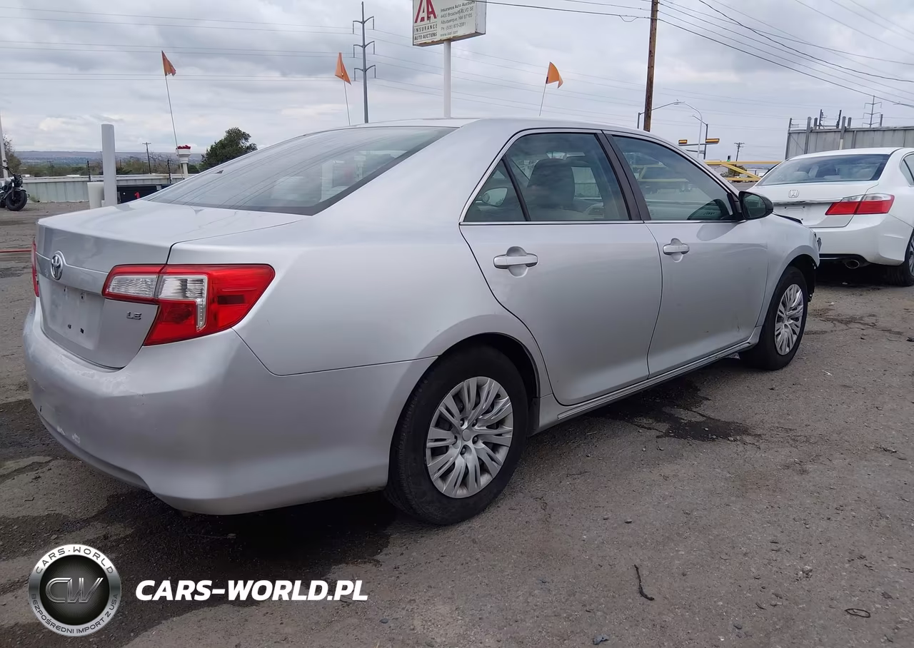 2013 Toyota Camry Le VIN:4T1BF1FK6DU273105 - 4