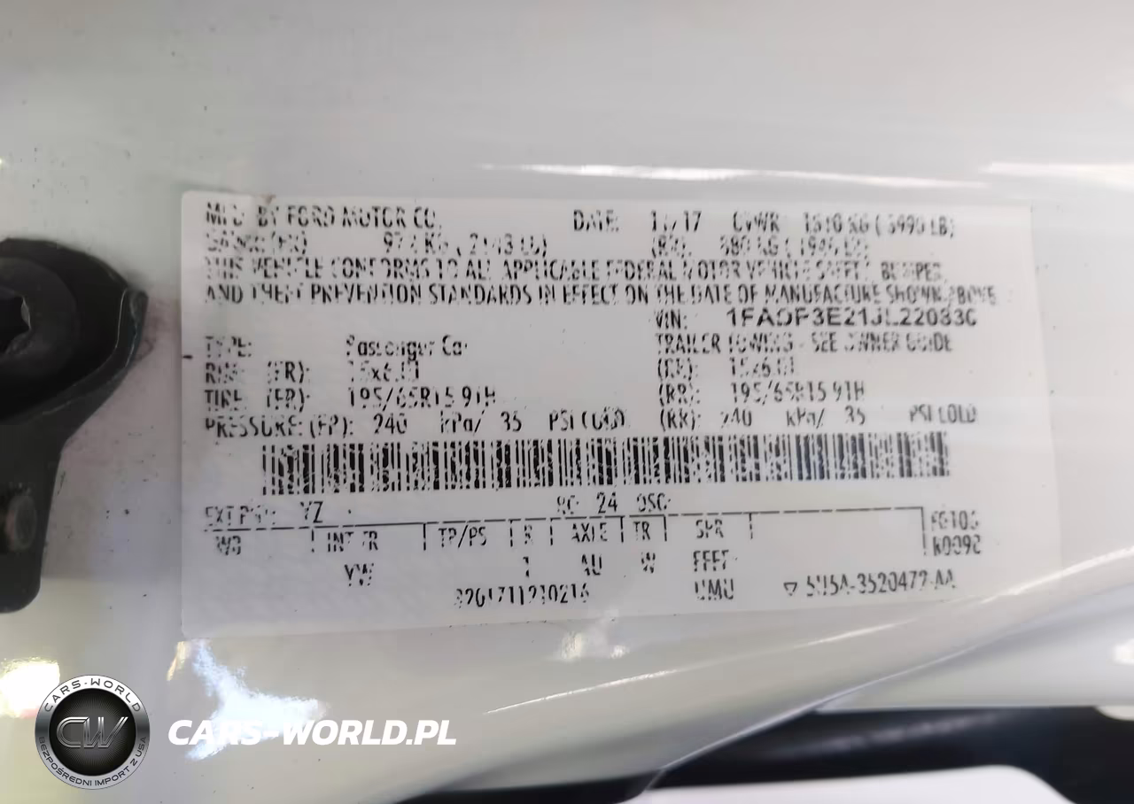 2018 Ford Focus S VIN:1FADP3E21JL220830 - 9