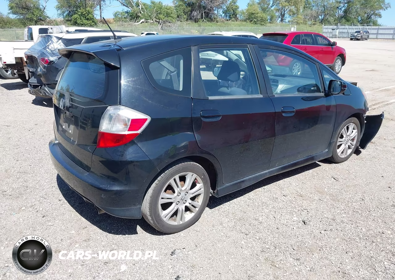 2009 Honda Fit Sport VIN:JHMGE88429S059380 - 4