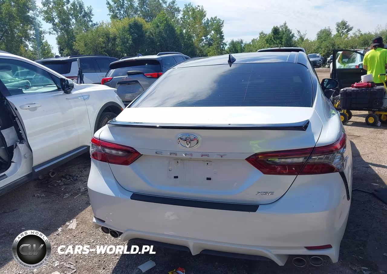 2023 Toyota Camry Xse VIN:4T1K61AK1PU083062 - 17