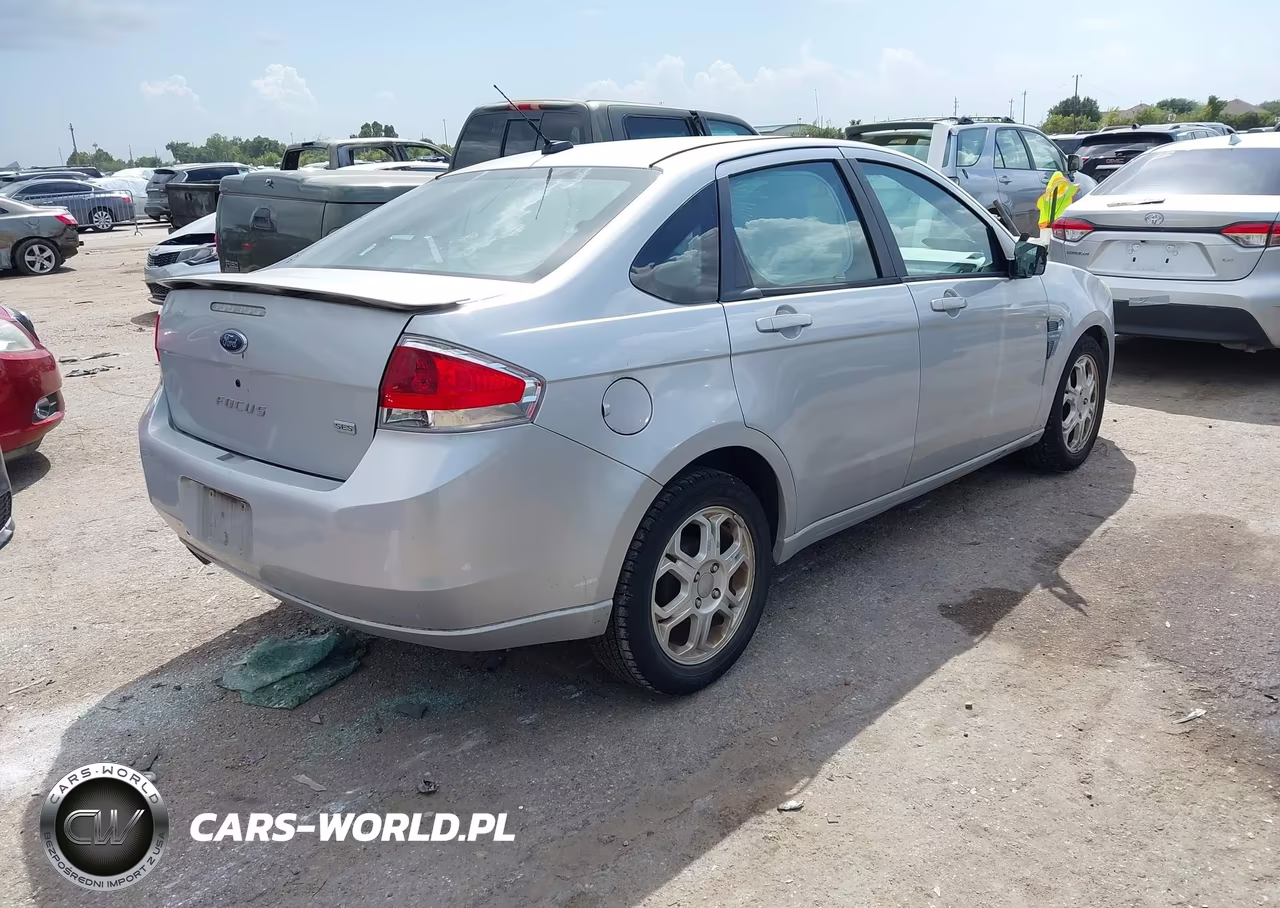 2008 Ford Focus Se-Ses VIN:1FAHP35N68W281904 - 4