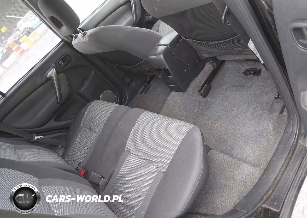 2005 Toyota Rav4 VIN:JTEHD20V756046763 - 8