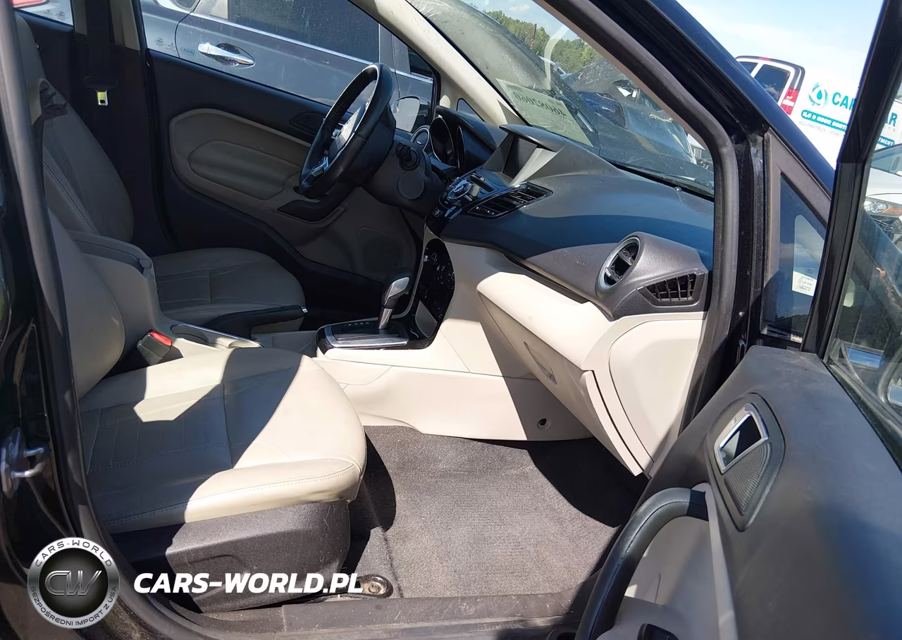 2015 Ford Fiesta Titanium VIN:3FADP4FJ2FM191775 - 5