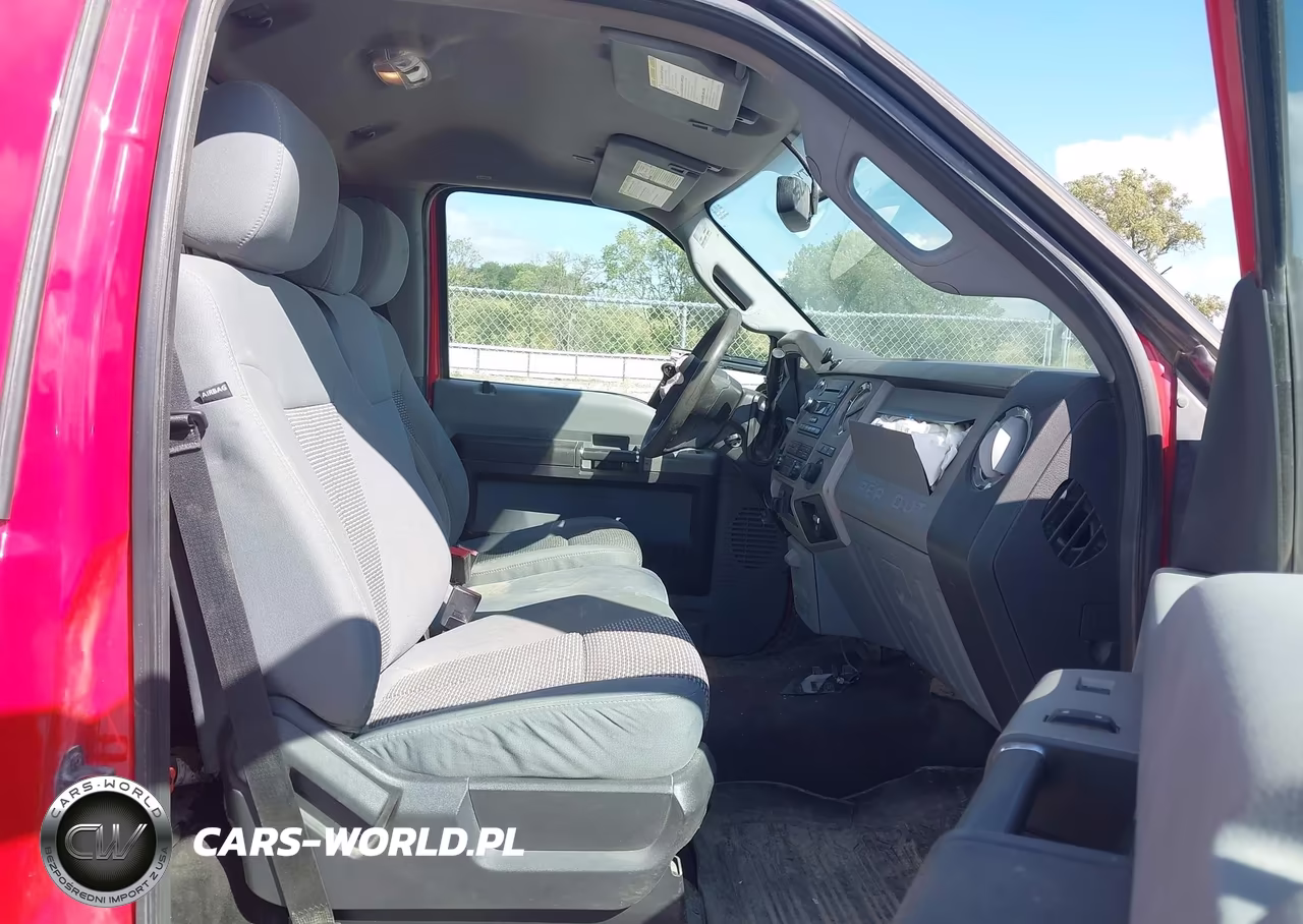 2014 Ford F-250 Xlt VIN:1FTBF2B68EEA73101 - 5