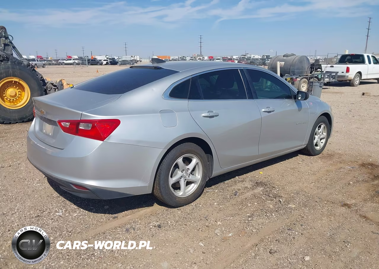 2017 Chevrolet Malibu 1Fl VIN:1G1ZC5ST7HF270945 - 4
