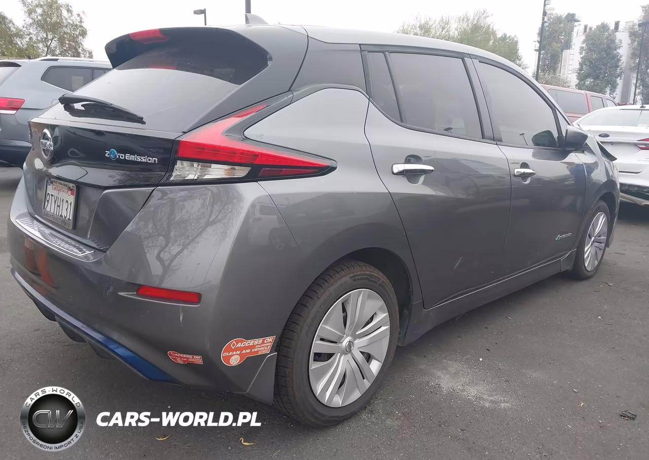 2018 Nissan Leaf S VIN:1N4AZ1CP1JC306834 - 4