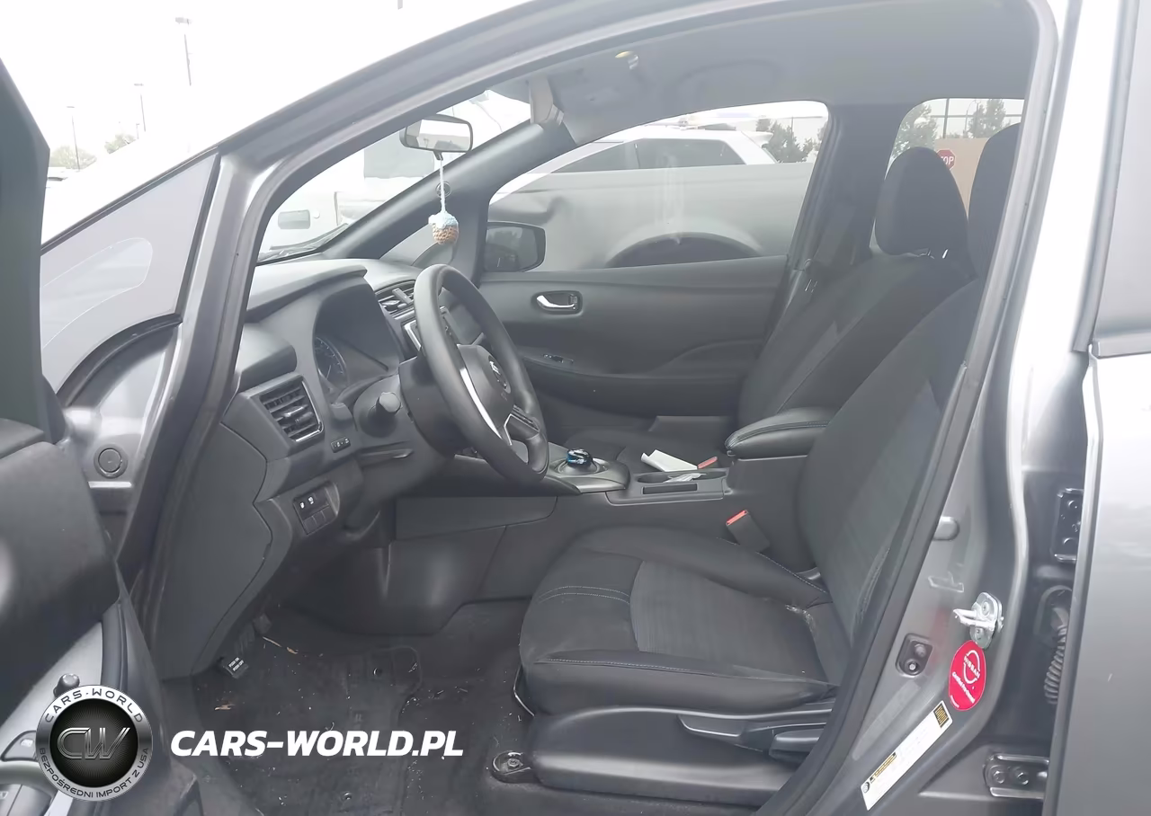 2018 Nissan Leaf S VIN:1N4AZ1CP1JC306834 - 5