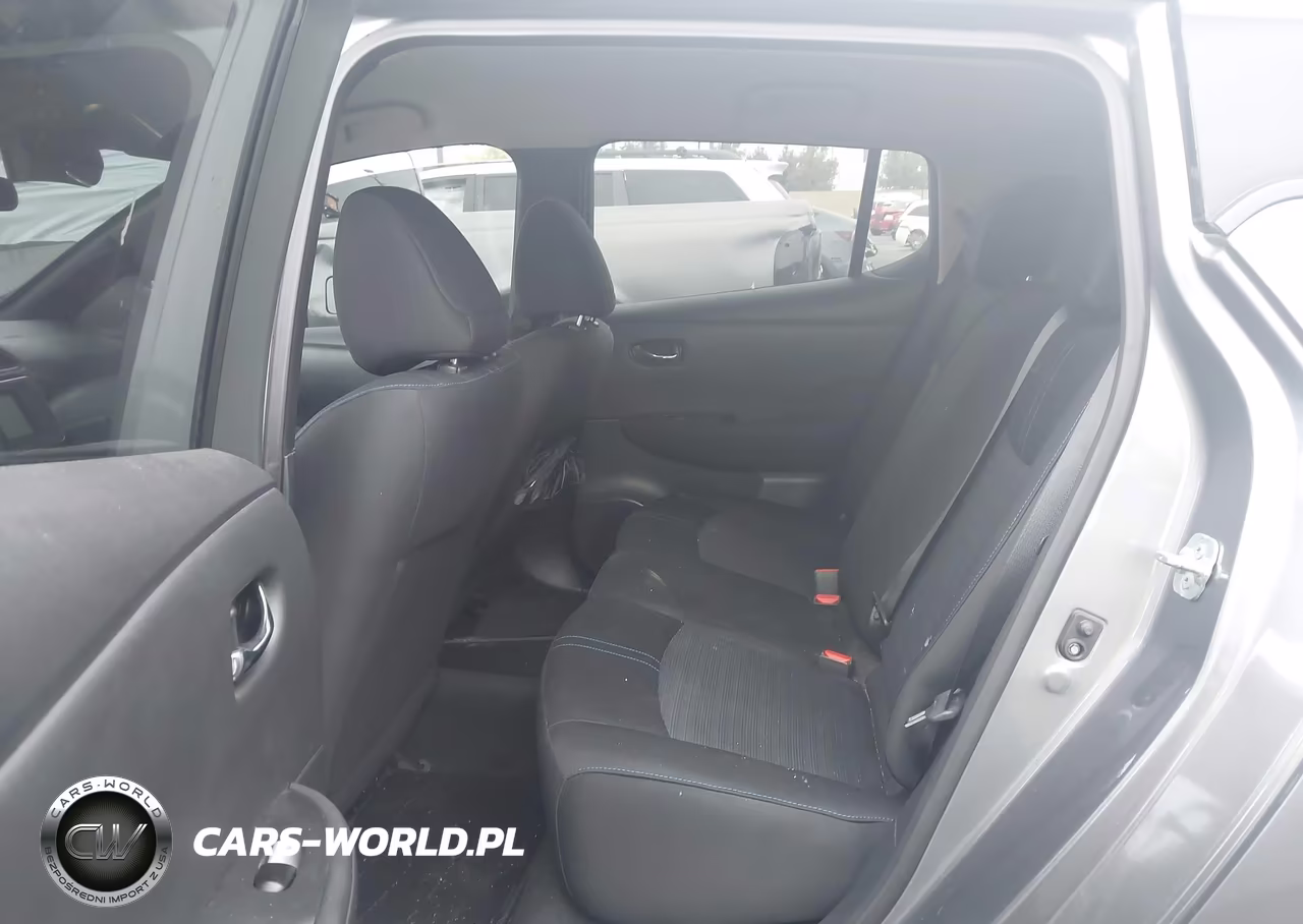 2018 Nissan Leaf S VIN:1N4AZ1CP1JC306834 - 8