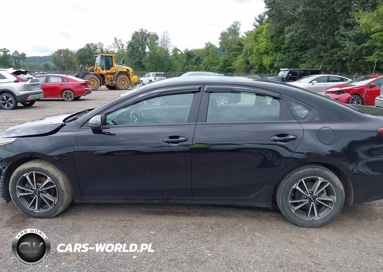 2023 Kia Forte Lxs VIN:3KPF24AD9PE561327 - 15