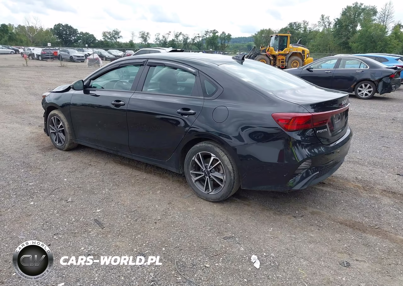 2023 Kia Forte Lxs VIN:3KPF24AD9PE561327 - 3
