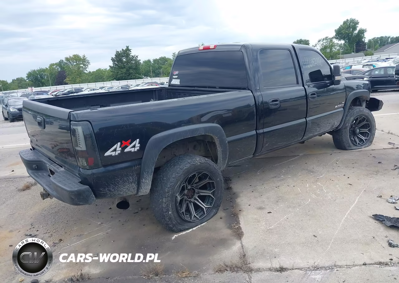 2005 Chevrolet Silverado 2500Hd Ls VIN:1GCHK23295F918579 - 4